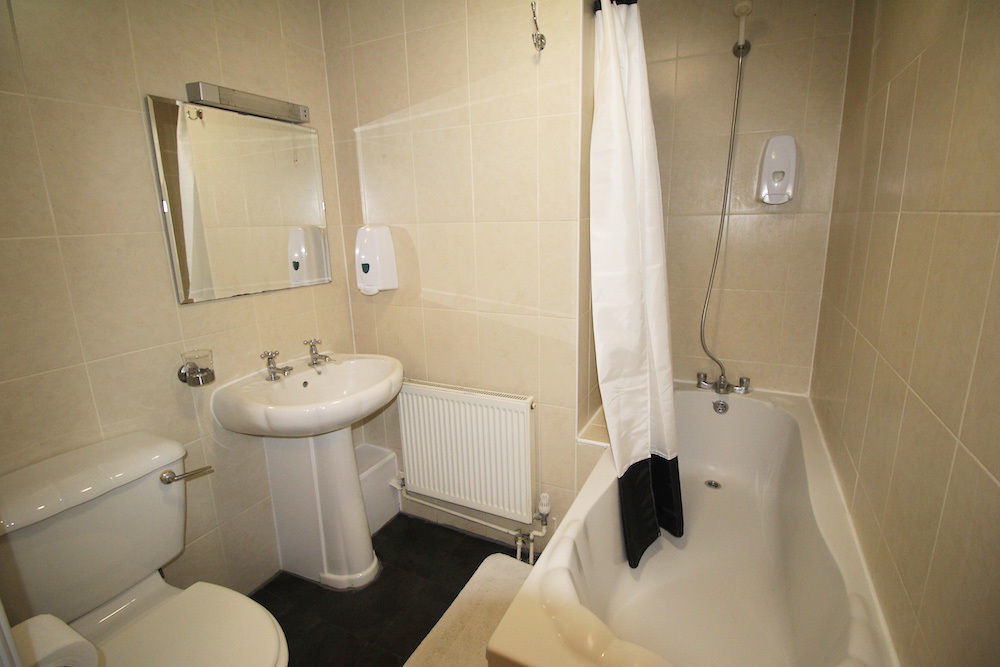 Flexistay Tulsi Aparthotel Кройдон Экстерьер фото
